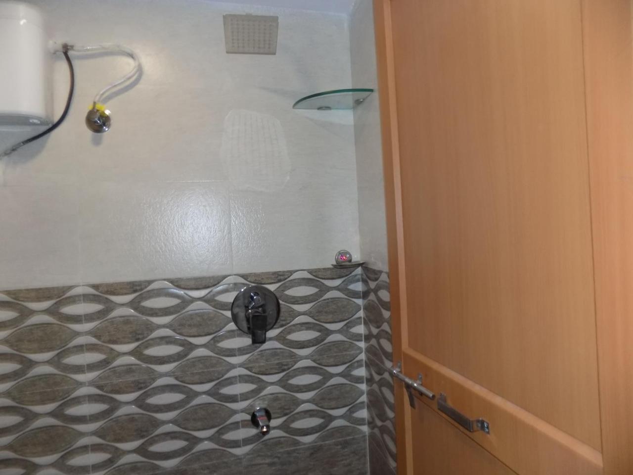 Metro Inn Dormitory Мумбаи Экстерьер фото